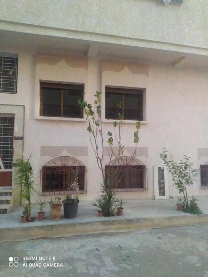Duplex Pour Famille Seulement Apartment Fez Exterior photo